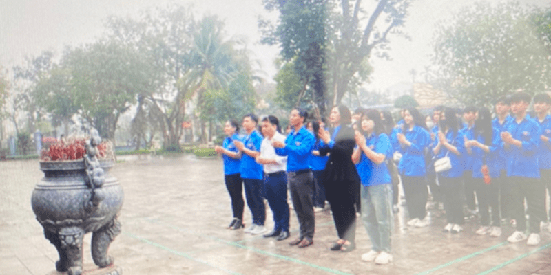 Đoàn TNCS Hồ  Chí Minh trường THPT Yên Mỹ tổ chức học tập trải nghiệm ngoài nhà trường