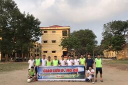 CLB bóng đá Trường THPT Yên Mỹ giao lưu bóng đá với trường THPT Hồng Đức