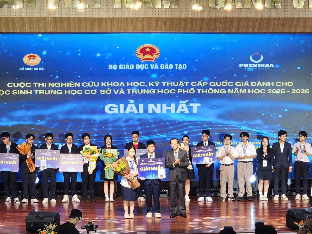 Đề tài của nhóm học sinh Hưng Yên giành giải Nhất cuộc thi KHKT quốc gia có gì đặc biệt?